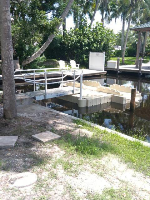 Blue Crab Dock On Gulf Canal Front Close 2 Beach Restaurants Бонита-Спрингс Экстерьер фото